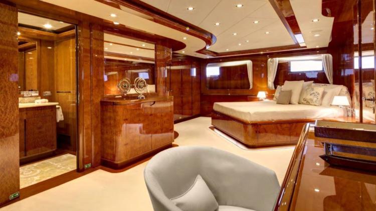 22c20_6bxcb_yacht_for_sales.jpg